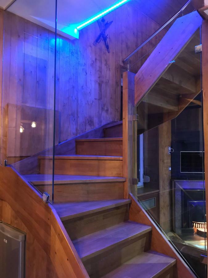 Le Chalet Loft&Spa Villeurbanne Buitenkant foto